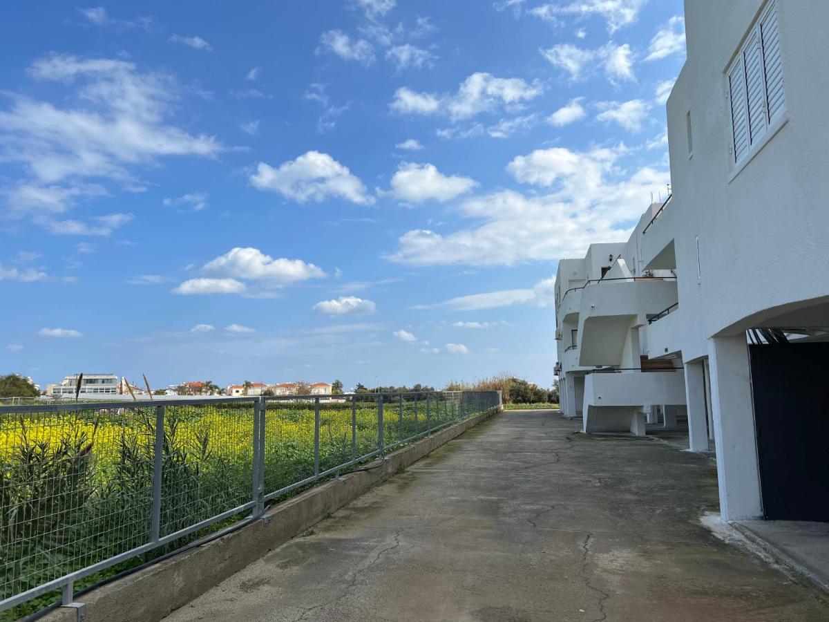 Taniandres Apartments Paralimni Exterior foto